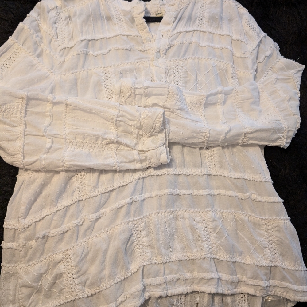 Dylan White Patchwork Blouse Size Medium - image 5